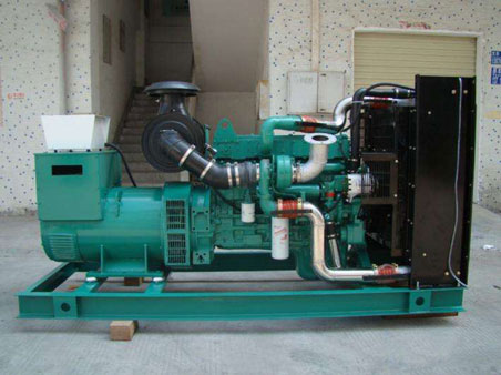 岳口镇1100kw康明斯柴油发电机组