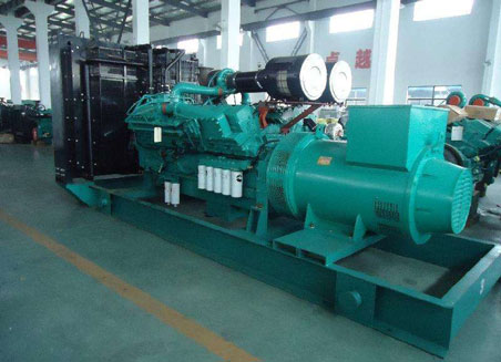 岳口镇800kw康明斯柴油发电机组